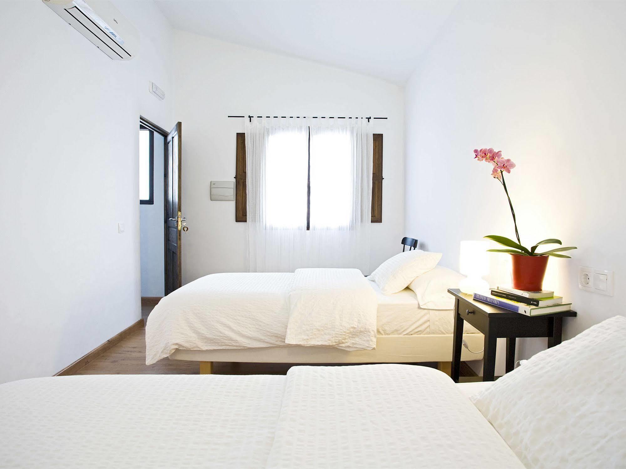 Casa Babel Monfraguee Guest House Torrejon el Rubio Exterior photo